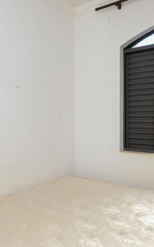 Casa à venda com 167m², 4 quartos e 2 vagas