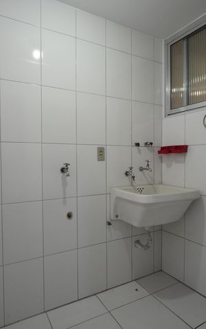 Apartamento à venda com 71m², 2 quartos e 1 vagaÁrea de Serviço