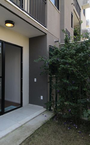 Apartamento para alugar com 64m², 2 quartos e 1 vagaVaranda