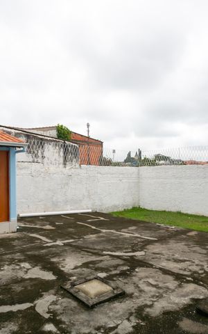 Casa à venda com 350m², 3 quartos e 3 vagas Casa à venda com 350m², 3 quartos e 3 vagasQuintal