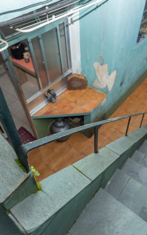 Casa à venda com 180m², 4 quartos e 2 vagasEscada para Edícula