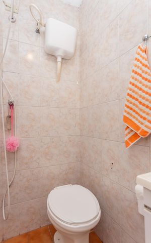 Casa à venda com 180m², 4 quartos e 2 vagasBanheiro da Suíte