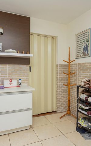 Casa à venda com 180m², 4 quartos e 2 vagasQuarto Suíte