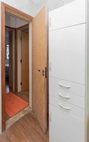 Casa à venda com 180m², 4 quartos e 2 vagasBanheiro