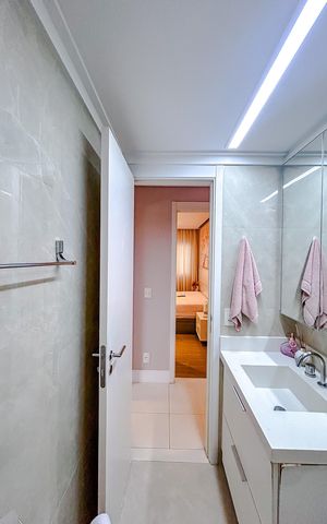Apartamento à venda com 102m², 3 quartos e 2 vagasBanheiro