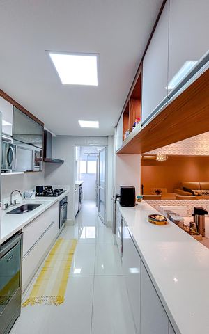 Apartamento à venda com 102m², 3 quartos e 2 vagasCozinha