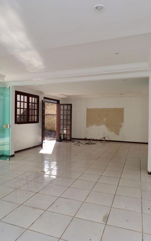 Casa para alugar com 350m², 5 quartos e 2 vagasSala 