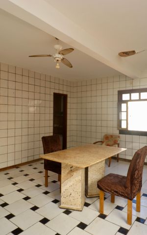 Casa para alugar com 350m², 5 quartos e 2 vagasCozinha