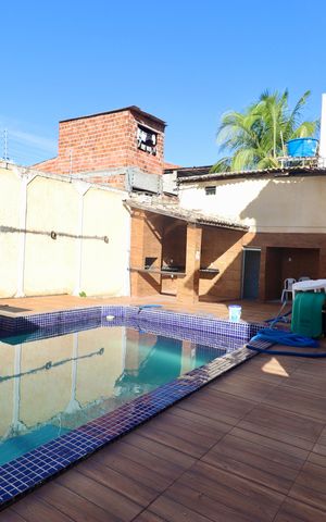 Casa para alugar com 350m², 5 quartos e 2 vagasPiscina