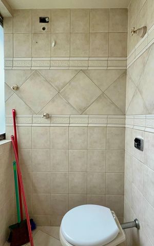 Apartamento à venda com 107m², 3 quartos e 1 vaga Apartamento à venda com 107m², 3 quartos e 1 vagaBanheiro de serviço