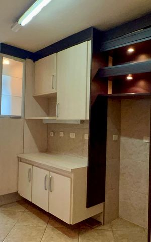 Apartamento à venda com 107m², 3 quartos e 1 vaga Apartamento à venda com 107m², 3 quartos e 1 vagaCozinha