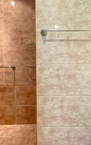 Apartamento à venda com 107m², 3 quartos e 1 vaga Apartamento à venda com 107m², 3 quartos e 1 vagaBanheiro