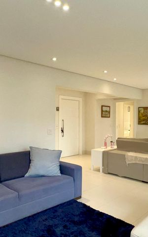 Apartamento à venda com 150m², 3 quartos e 2 vagas Apartamento à venda com 150m², 3 quartos e 2 vagasSala