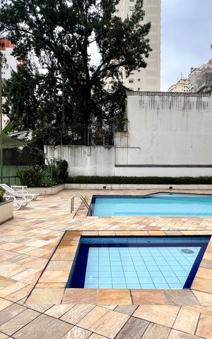 Apartamento à venda com 150m², 3 quartos e 2 vagas Apartamento à venda com 150m², 3 quartos e 2 vagasPiscina