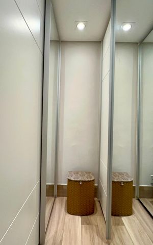 Apartamento à venda com 150m², 3 quartos e 2 vagas Apartamento à venda com 150m², 3 quartos e 2 vagasCloset da suíte