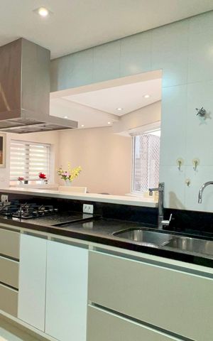 Apartamento à venda com 150m², 3 quartos e 2 vagas Apartamento à venda com 150m², 3 quartos e 2 vagasCozinha