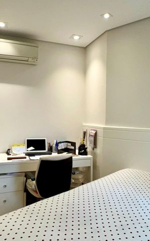 Apartamento à venda com 150m², 3 quartos e 2 vagas Apartamento à venda com 150m², 3 quartos e 2 vagasSuite