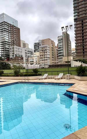 Apartamento à venda com 150m², 3 quartos e 2 vagas Apartamento à venda com 150m², 3 quartos e 2 vagasPiscina