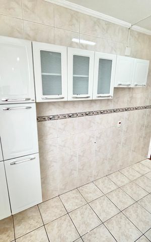Apartamento para alugar com 60m², 2 quartos e 1 vaga Apartamento para alugar com 60m², 2 quartos e 1 vagaCozinha e Área de Serviço