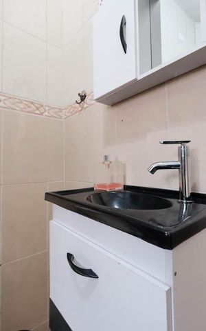 Casa à venda com 138m², 2 quartos e 1 vagaBanheiro