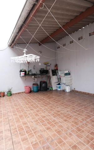 Casa à venda com 138m², 2 quartos e 1 vagaÁrea externa