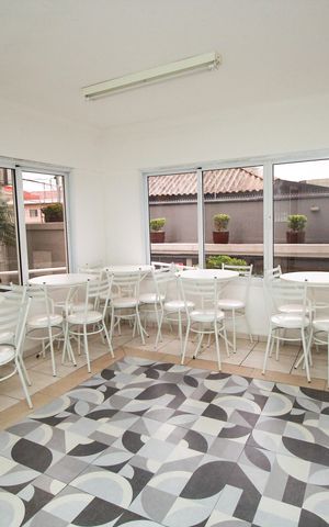 Apartamento à venda com 50m², 2 quartos e 2 vagas Apartamento à venda com 50m², 2 quartos e 2 vagasSalão de Festas