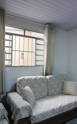Casa à venda com 161m², 4 quartos e 2 vagasSala casa 1
