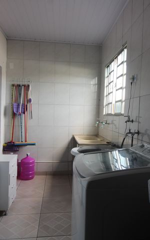 Casa à venda com 161m², 4 quartos e 2 vagasÁrea de Serviço casa 1