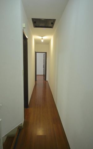 Casa à venda com 133m², 3 quartos e 2 vagasCorredor dos quartos 
