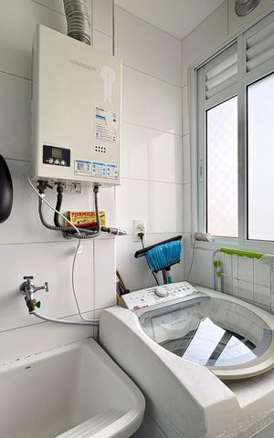 Apartamento à venda com 47m², 2 quartos e 1 vaga Apartamento à venda com 47m², 2 quartos e 1 vagaÁrea de Serviço