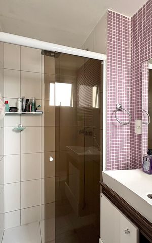 Apartamento à venda com 47m², 2 quartos e 1 vaga Apartamento à venda com 47m², 2 quartos e 1 vagaBanheiro