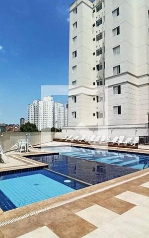Apartamento à venda com 47m², 2 quartos e 1 vaga Apartamento à venda com 47m², 2 quartos e 1 vagaÁrea comum - Piscina