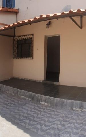 Casa à venda com 160m², 4 quartos e 4 vagas Casa à venda com 160m², 4 quartos e 4 vagasÁrea externa