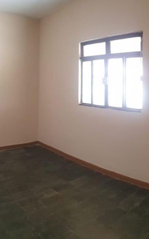 Casa à venda com 160m², 4 quartos e 4 vagas Casa à venda com 160m², 4 quartos e 4 vagasCasa 2