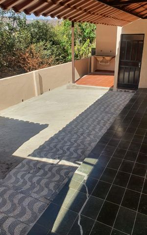 Casa à venda com 160m², 4 quartos e 4 vagas Casa à venda com 160m², 4 quartos e 4 vagasCasa 2