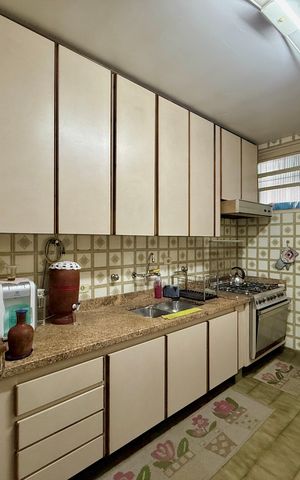 Casa para alugar com 267m², 4 quartos e 5 vagas Casa para alugar com 267m², 4 quartos e 5 vagasCozinha