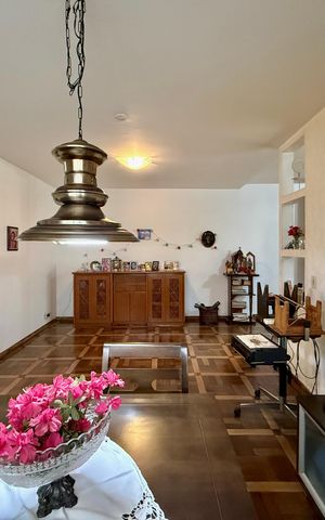 Casa para alugar com 267m², 4 quartos e 5 vagas Casa para alugar com 267m², 4 quartos e 5 vagasSala
