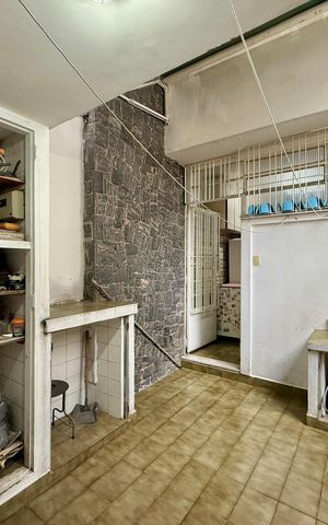 Casa para alugar com 267m², 4 quartos e 5 vagas Casa para alugar com 267m², 4 quartos e 5 vagasQuintal Serviço