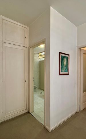 Casa para alugar com 267m², 4 quartos e 5 vagas Casa para alugar com 267m², 4 quartos e 5 vagasCorredor Quartos