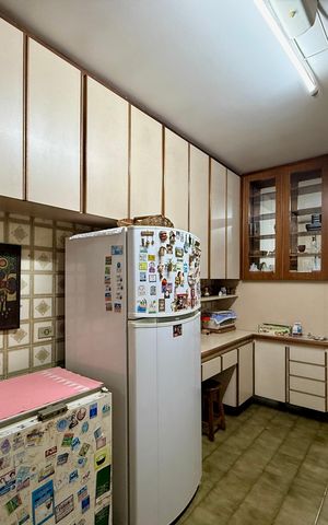 Casa para alugar com 267m², 4 quartos e 5 vagas Casa para alugar com 267m², 4 quartos e 5 vagasCozinha