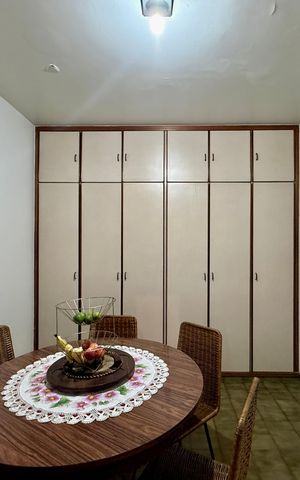 Casa para alugar com 267m², 4 quartos e 5 vagas Casa para alugar com 267m², 4 quartos e 5 vagasCozinha