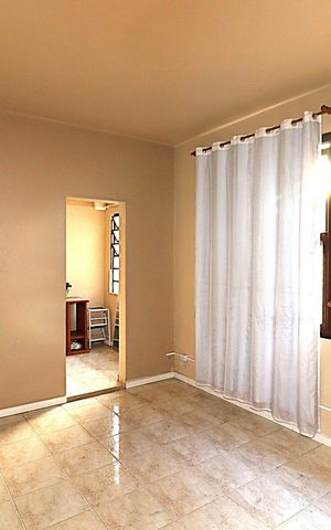 Casa à venda com 150m², 2 quartos e sem vagaSuíte