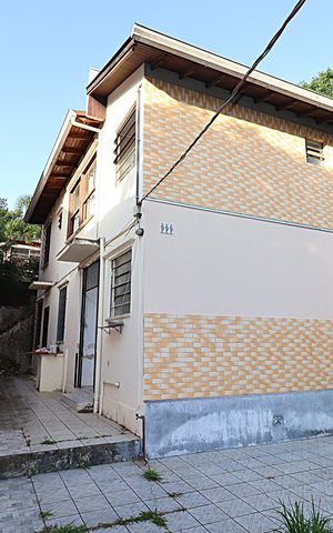 Casa à venda com 150m², 2 quartos e sem vagaÁrea de serviço