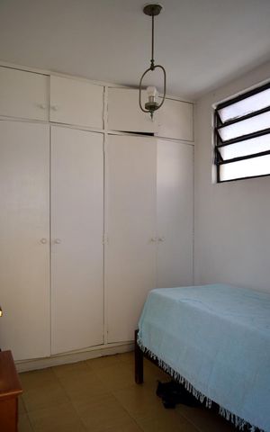 Casa para alugar com 351m², 4 quartos e 5 vagasÁrea de Serviço - quarto