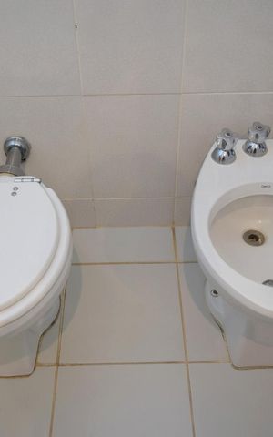 Casa para alugar com 351m², 4 quartos e 5 vagasBanheiro 2