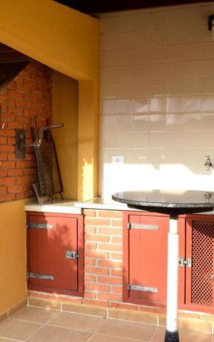 Casa para alugar com 351m², 4 quartos e 5 vagasChurrasqueira