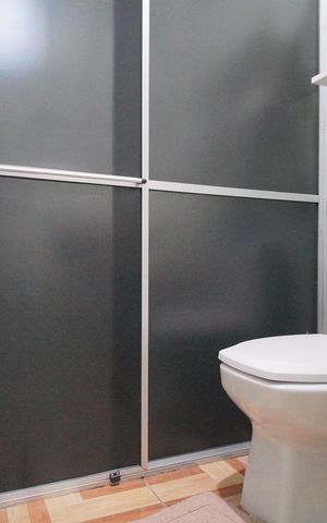 Casa à venda com 70m², 1 quarto e 6 vagasBanheiro da Suíte