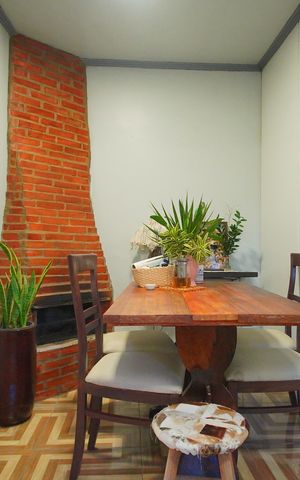 Casa à venda com 70m², 1 quarto e 6 vagasSala