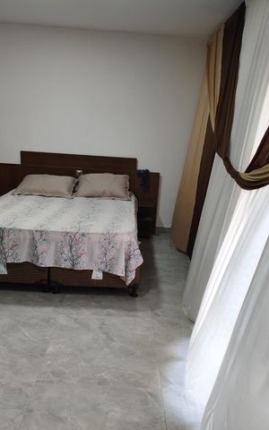 Casa à venda com 700m², 4 quartos e 4 vagas Casa à venda com 700m², 4 quartos e 4 vagasQuarto