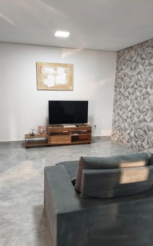 Casa à venda com 700m², 4 quartos e 4 vagas Casa à venda com 700m², 4 quartos e 4 vagasSala
